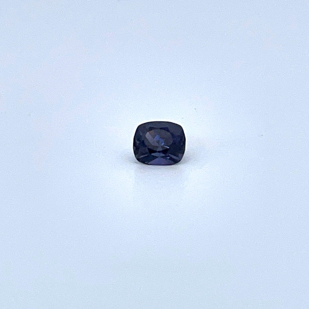 Spinel bleu naturel Bleu gris intense