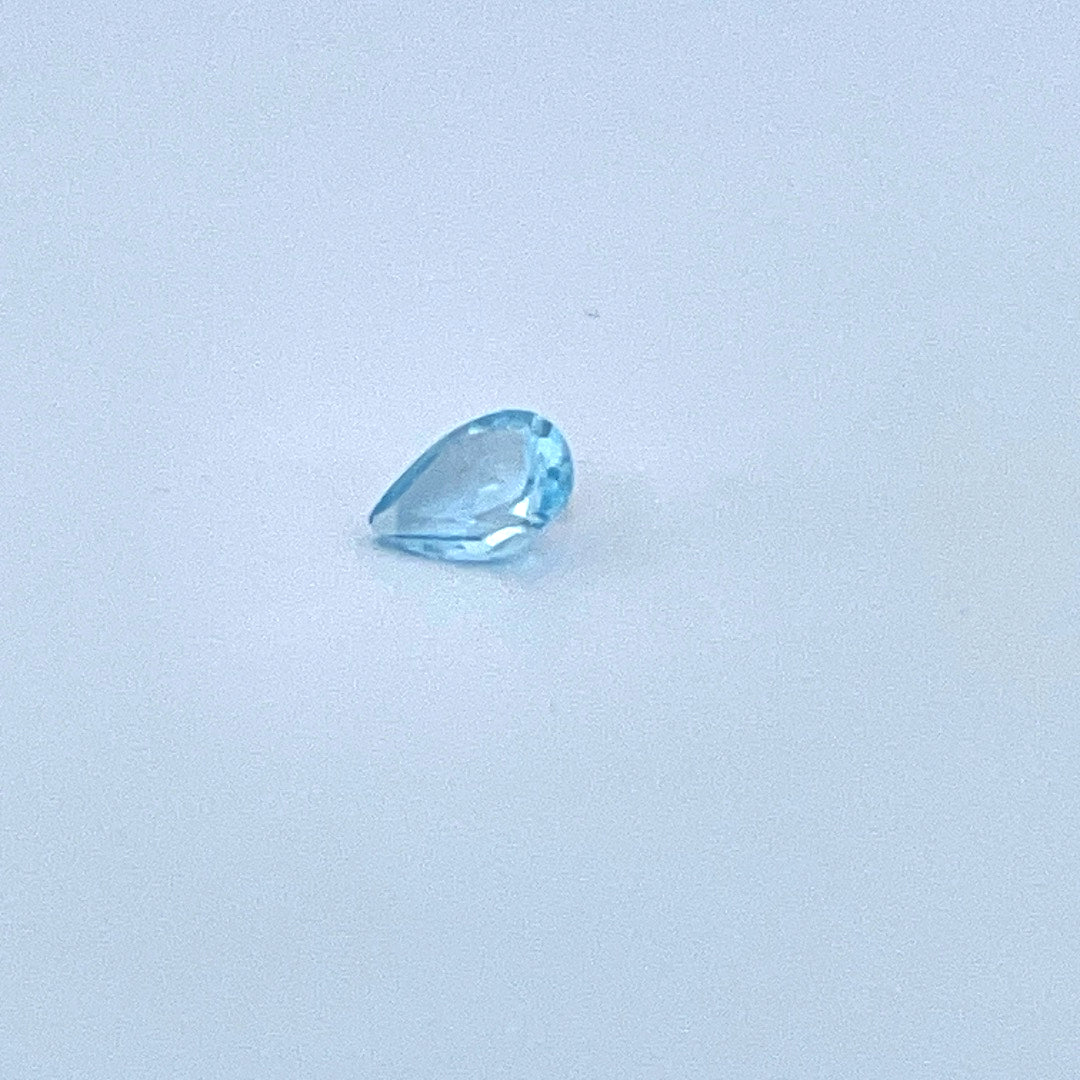 Topaze Bleu clair