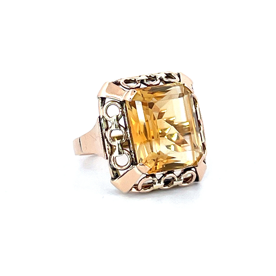 Bague "Coco Yellow" - Or jaune 750 et citrine jaune orangée de 9,06 carats - 8,47gr