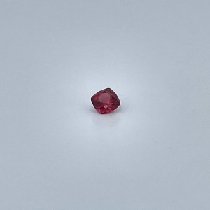 Grenat pyrope almandin rouge rosé