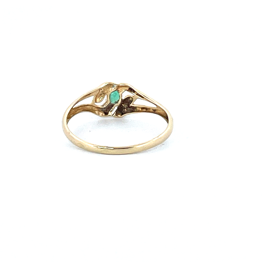 Délicate bague avec une émeraude centrale en bon état – Image 3